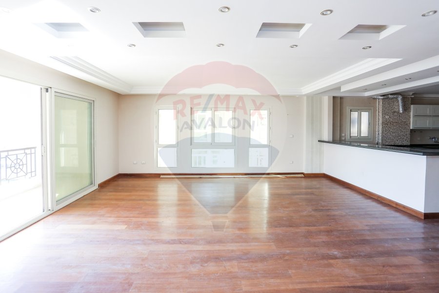 Apartment for rent 250 m Smouha (Solik Towers)