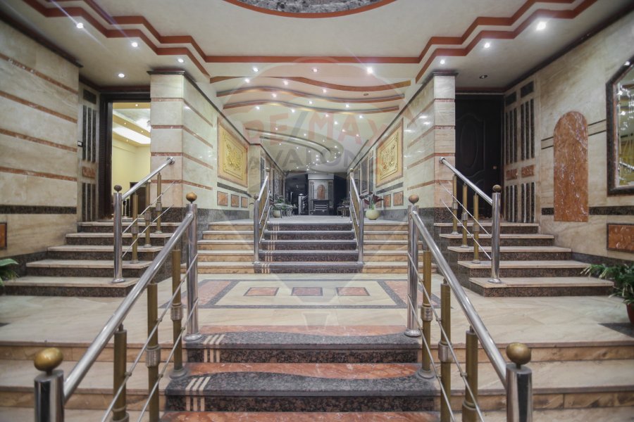 Administrative headquarters for sale 85 m Sporting (Delta Street)