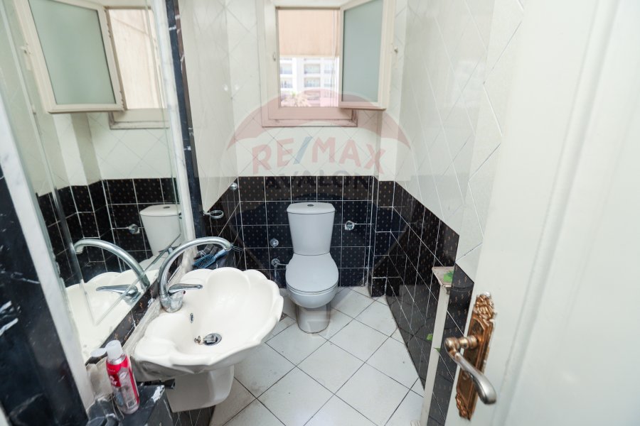 Apartment for sale 155 m Sporting (Sec Num from abo Qeer St - sporting club view )