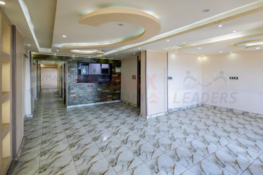 Apartment for sale 187 m Cleopatra (directly on the sea)