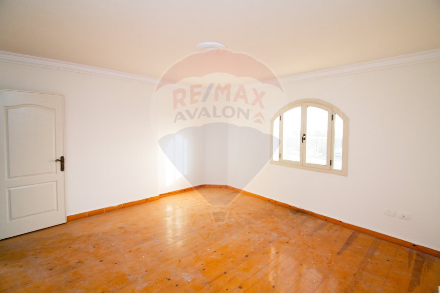 Apartment for sale, 200 m, Kafr Abdo (steps from Saint Jenny - Brand Building)