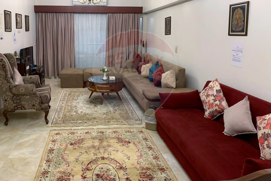 Apartment for sale 140 m Gleem (on the sea)