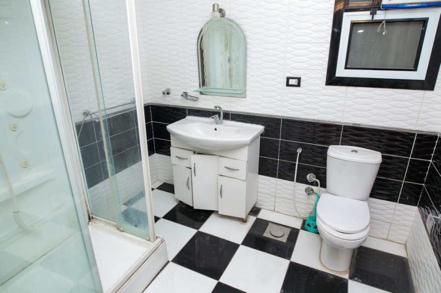 Apartment for sale 200m Mandarah- Korneish road