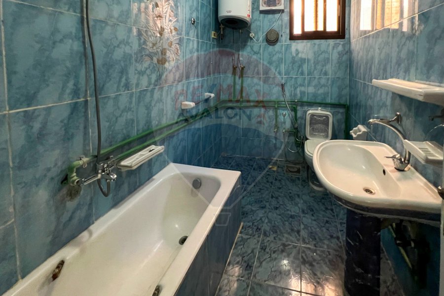 Apartment for rent 240 m Sedi Gaber (Bahaa El Din El Ghatoury St)