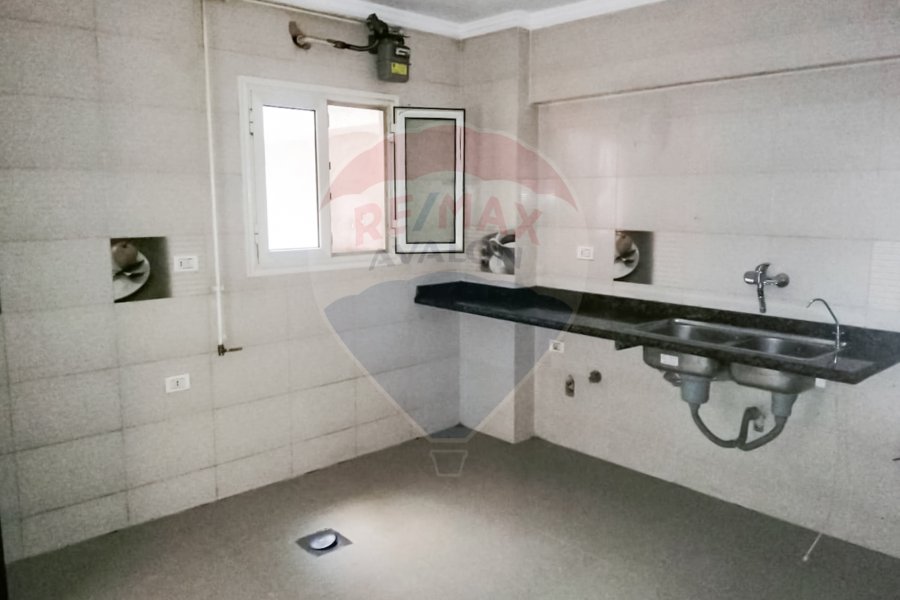 Apartment 270 m for rent Smouha ( Villas District )