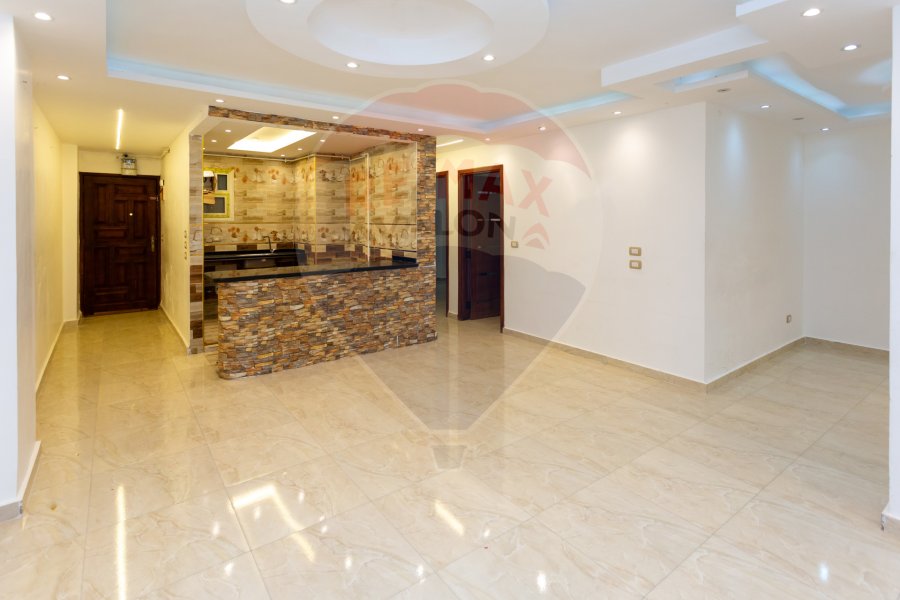 Licensed apartment for sale 120 m Smouha (compound in El Nasr St.)