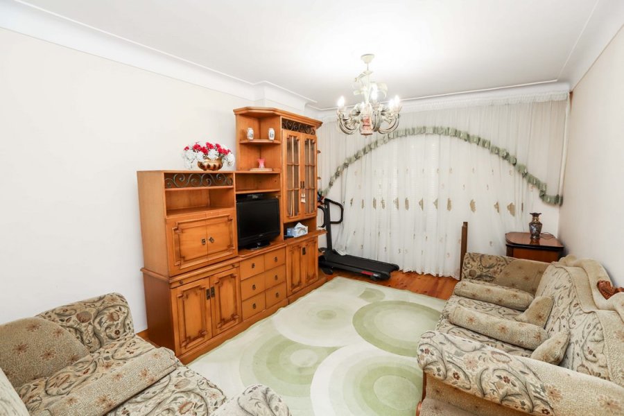 Furnitued Apartment for rent 220m Saba basha