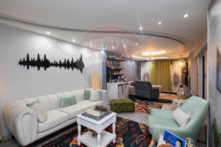 Apartment for sale 160 m Fleming (Abdelfattah El-Tawil St.)