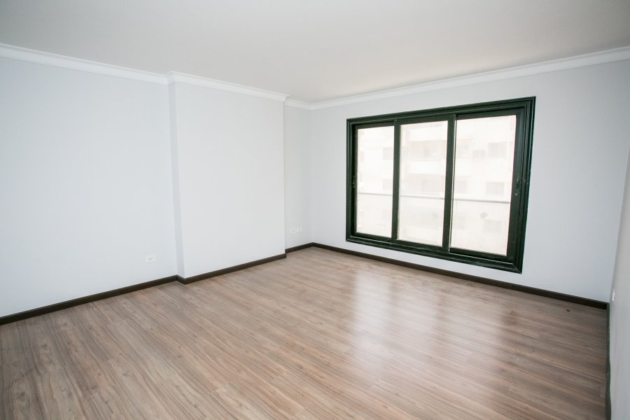 Apartment for sale 223m Laurent-Tram Road