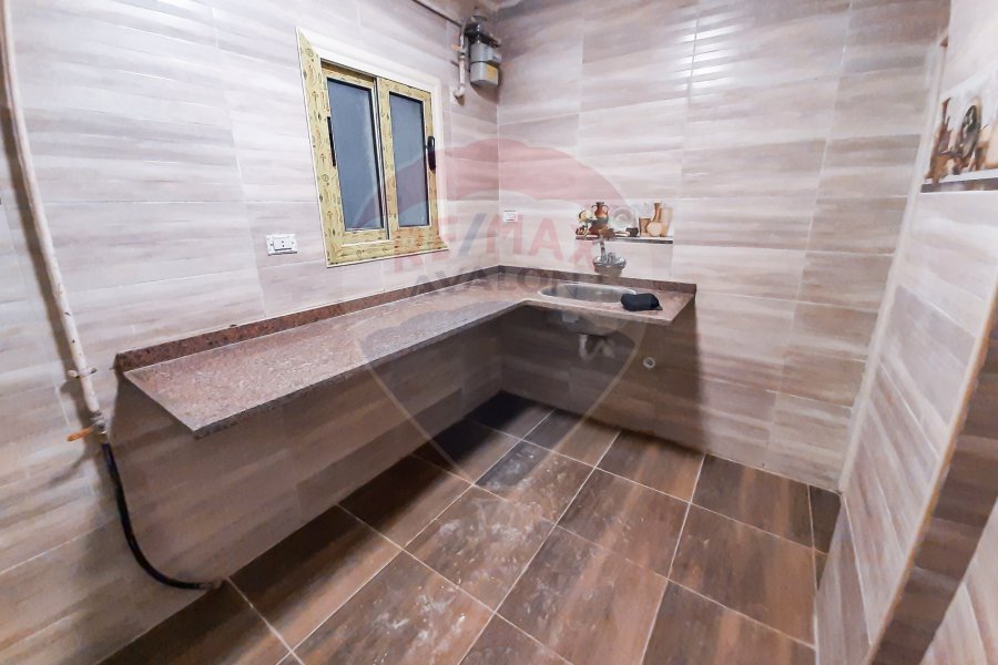 Apartment For Rent 130 m Al Ibrahimiah ( directly on the sea )