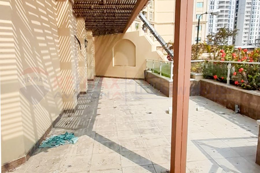 مقر اداري للايجار 345 م سموحة (ش النقل والهندسة)