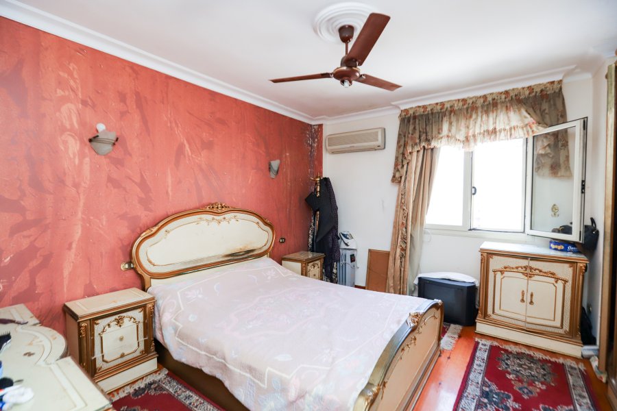 Apartment for sale 200 m Smouha (behind victor amanouil squ.)