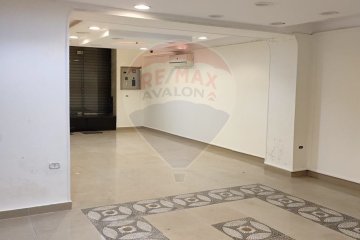 comercial shop + up flor for sale 180 m Al-Ataren