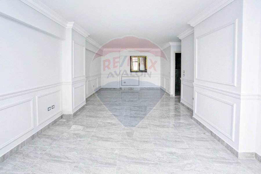Apartment for Sale 182 m Smouha (East Tower Compound - Ryada school st)