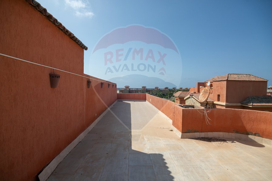 Chalet + roof for sale (Blumar - Villas Area) Sidi Abdel Rahman 120 m
