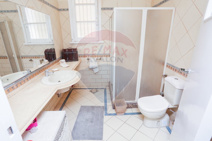 Apartment For Rent 370 m Latin District