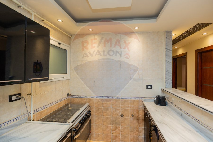 Apartment for sale 140 m Mandara (in front of Bridge 45 - directly on the sea)