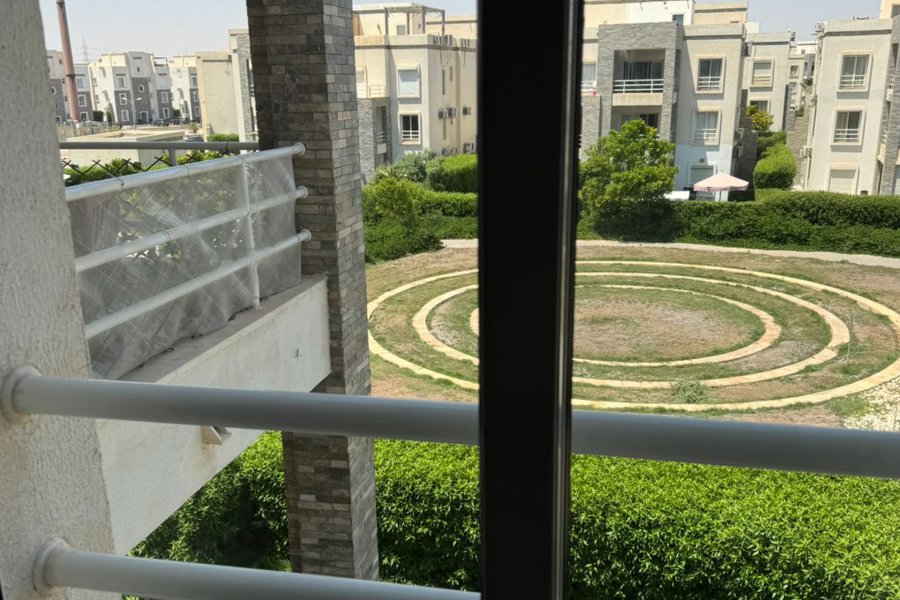 Chalet with roof for sale (Amwaj) 115 m - 7,000,000 EGP