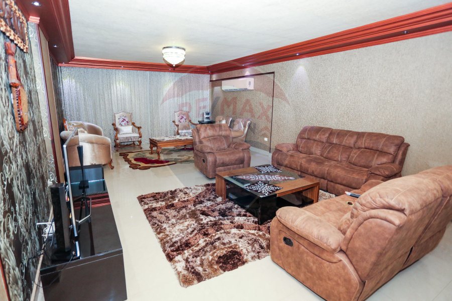 Apartment for sale 232 m Gleem (El Marghany Palace view)