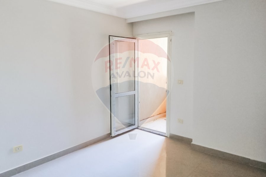 Apartment 270 m for rent Smouha ( Villas District )