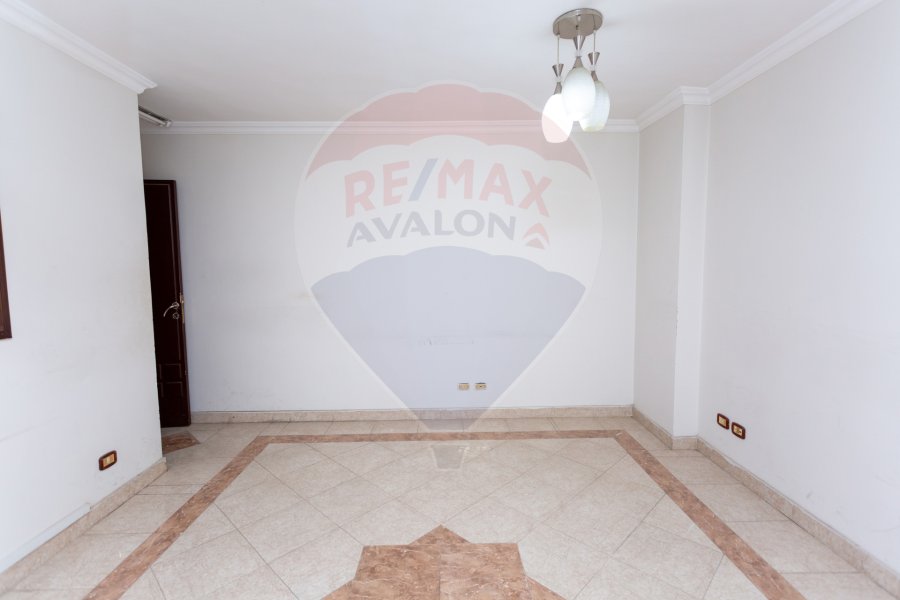 Administrative apartment for sale 111 m Smouha (Fawzy Moaz St.)