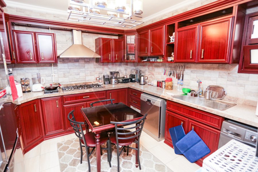 Apartment for sale 195 m Zezenia (Mostafa Abdel Razek St.)