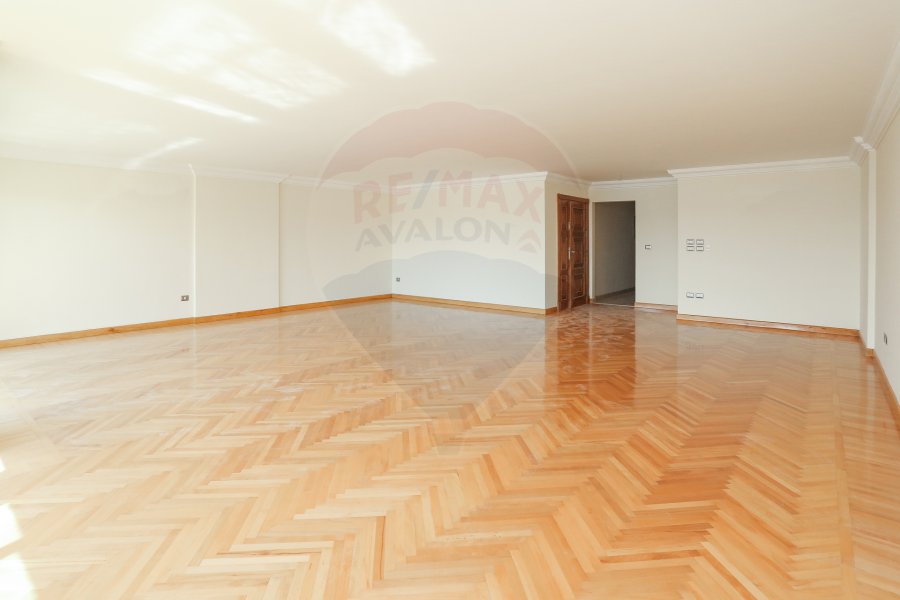 Apartment for Rent 285 m Smouha (solik towers)