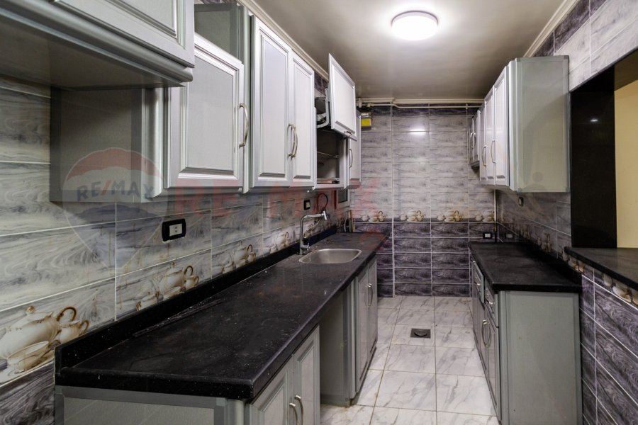 Apartment for sale 187 m Cleopatra (directly on the sea)