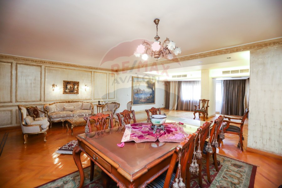 Apartment For Sale 300 m Gleem (Abo Qer St.)
