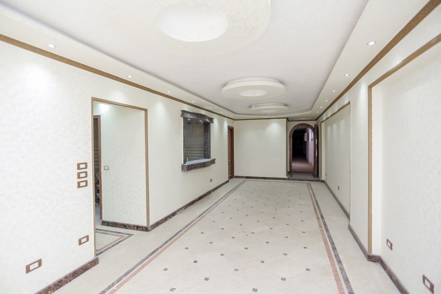Apartment For Sale 152m Bolkly (Laphezon St.)