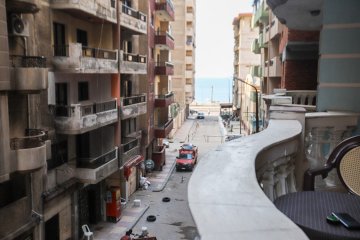 شقة مرخصة للبيع 120م العصافرة (4 نمرة من البحر- بجوار اسواق الشريف)