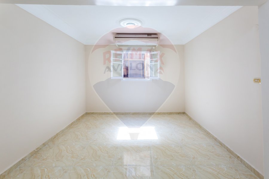 Apartment for sale 85 m Zezinia (Branched from Abu Qer st.)