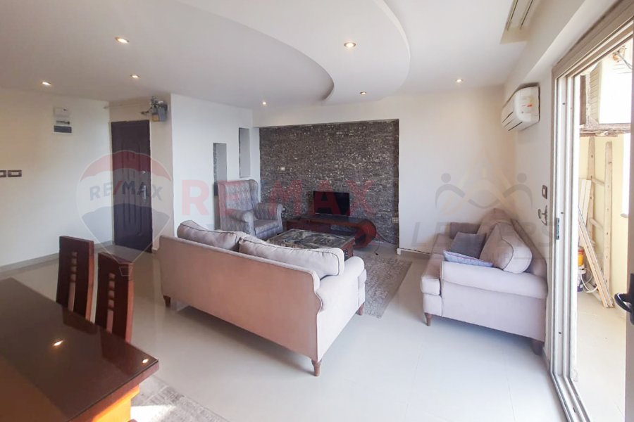 Furnished apartment for rent 135 m Sidi Gaber (steps from the sea)