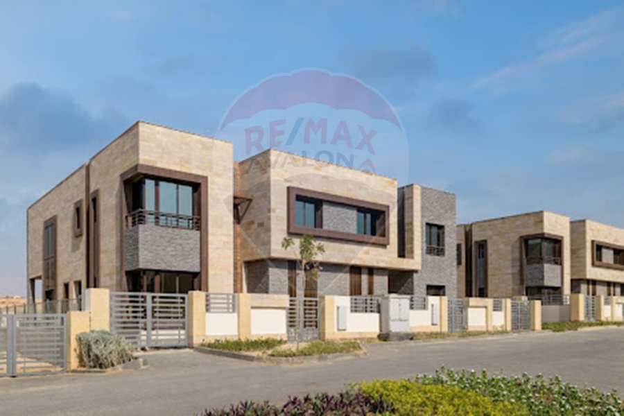 Apartment for sale (Taj City - New Cairo) 166 m