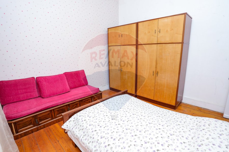 Apartment For Rent 370 m Latin District