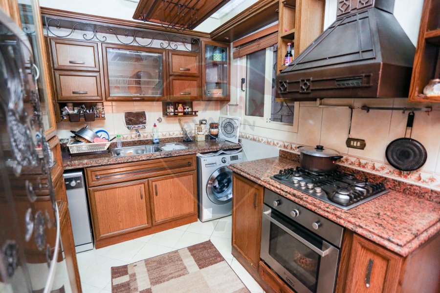 Apartment for Sale 135 m Janaklis (behind El Fath Central )