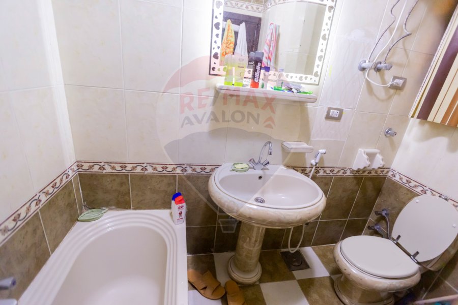 Administrative apartment for sale 170 m AL Mandara (Directly on the sea)