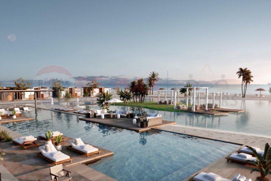 Chalet for sale (Cali Coast - Ras El Hekma) 86 m