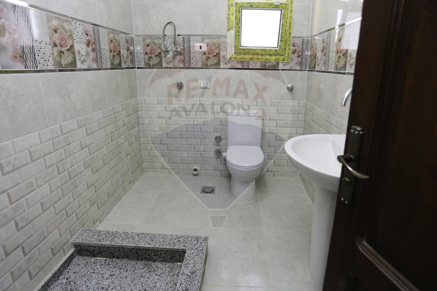 Stand alone ground chalet with garden for sale (Reem El Fala) 105 m