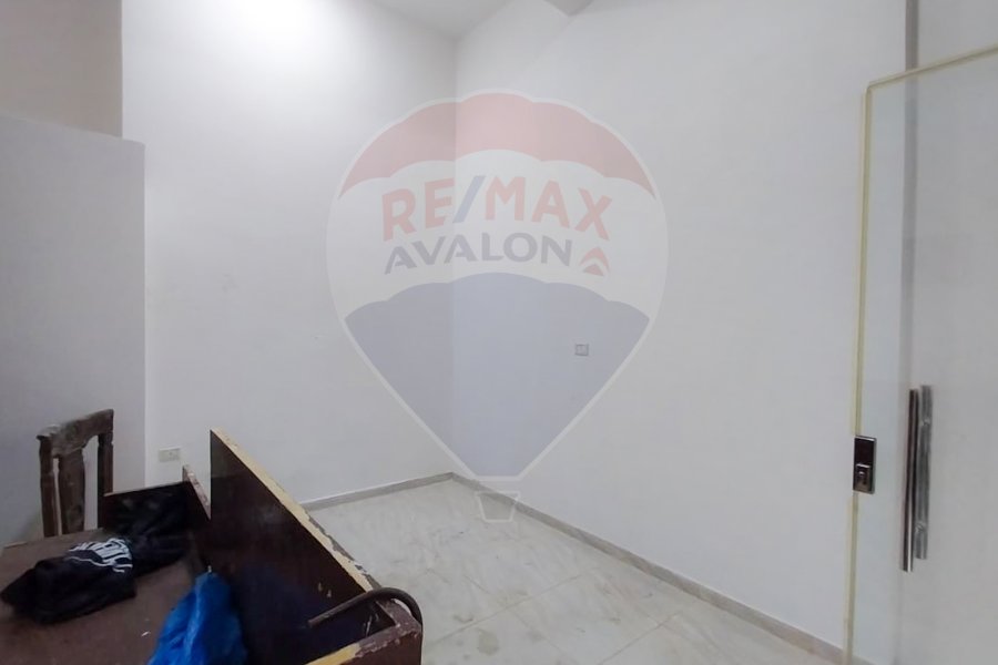 Commercial shop for rent 25 m Zezinia (Behind Ibrahim Al-Attar St.)