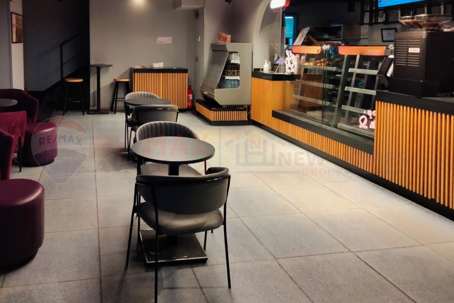 Shop  with investment return for sale 200 m Al-Mandara (directly on the sea) with payment facilities