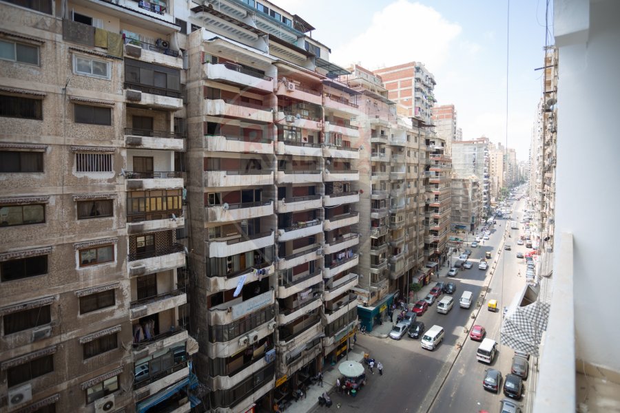 قة مرخصة للبيع 120 م المندرة (شارع جمال عبدالناصر)