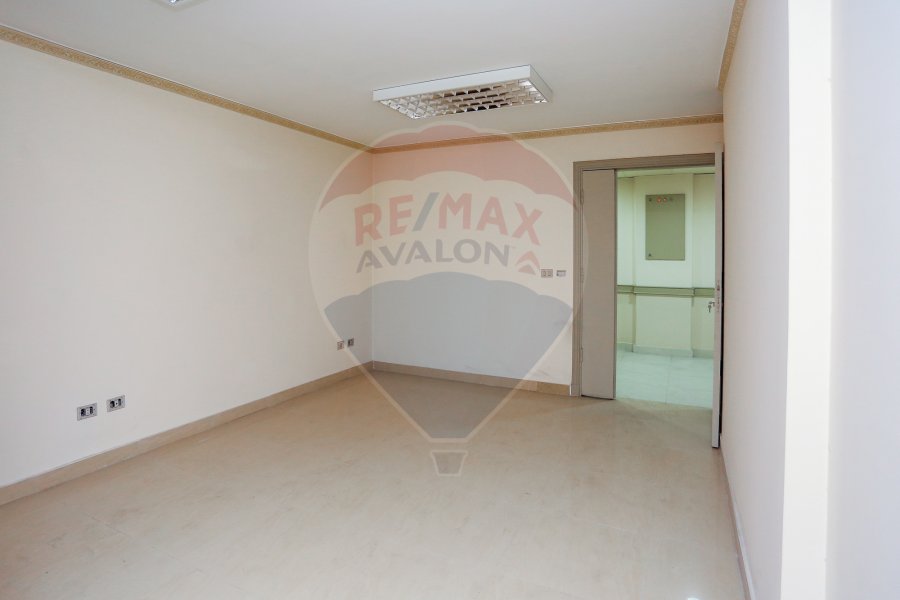 Mezzanine for Rent 825 m Smouha (Fawzy Moaz St.)