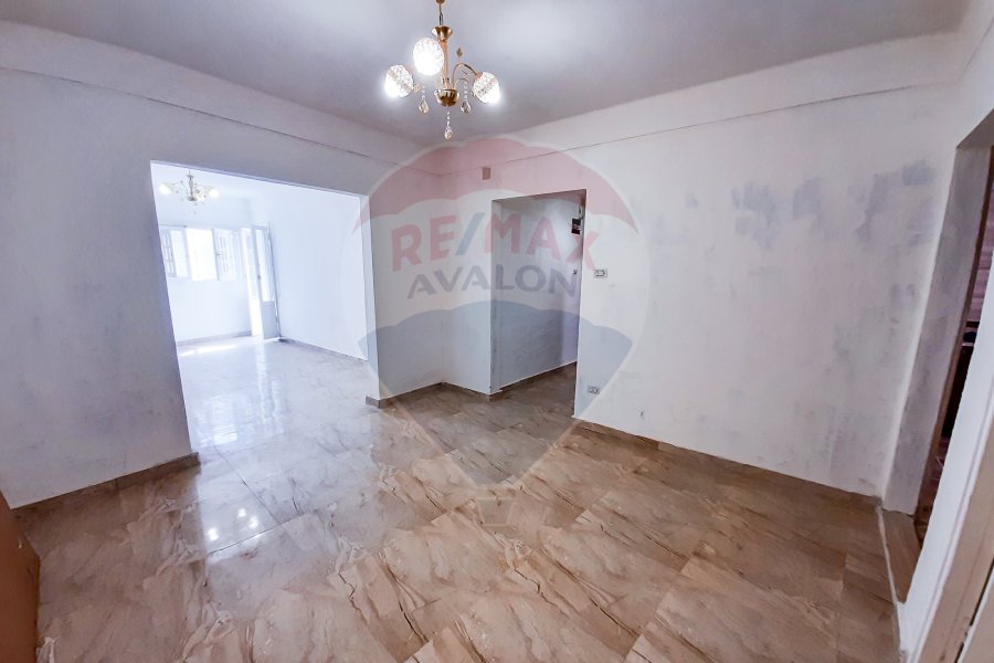 Apartment For Rent 130 m Al Ibrahimiah ( directly on the sea )