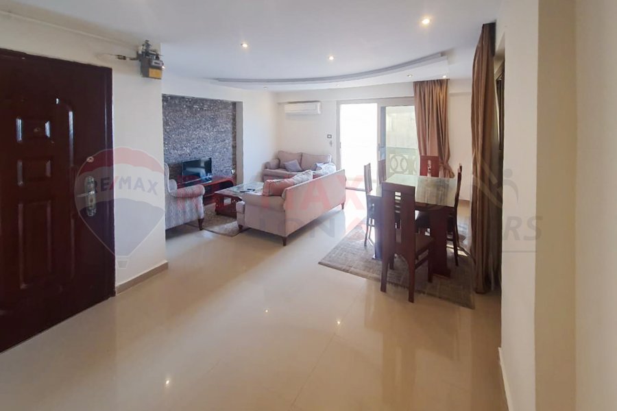 Furnished apartment for rent 135 m Sidi Gaber (steps from the sea)