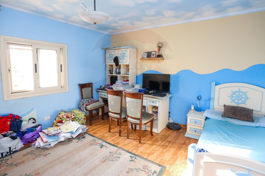 Apartment for sale 195 m Kafr Abdo (Amir El-Bahar St.)