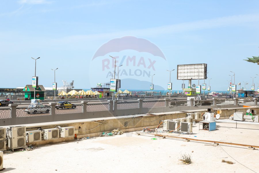 Apartment For Sale 134 m Sidi Gaber ( Directly on the Sea - Top of City square )