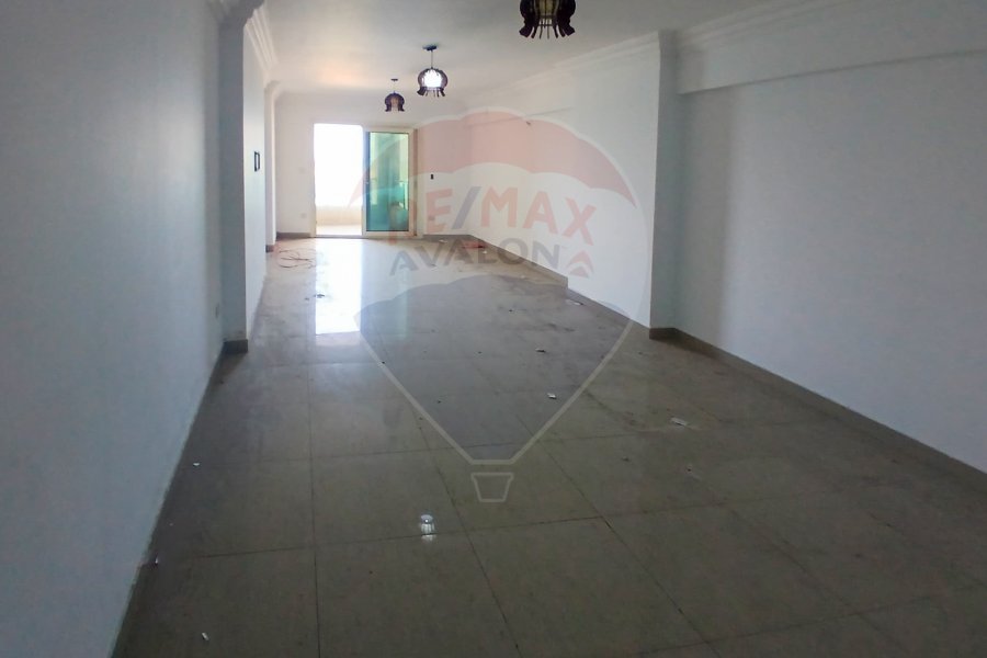Apartment for sale 170 m Sidi Bishr (directly on the sea)