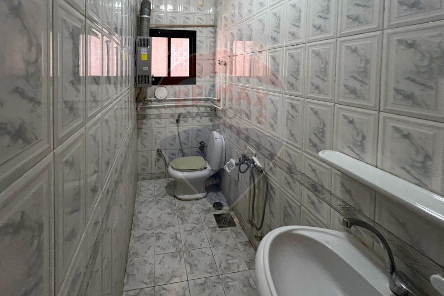 Apartment for rent 240 m Sedi Gaber (Bahaa El Din El Ghatoury St)