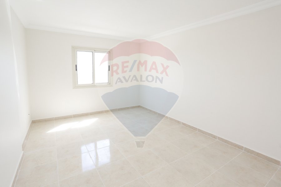 Apartment For rent 205 m Smouha (Twentieth Main st. Green Towers)